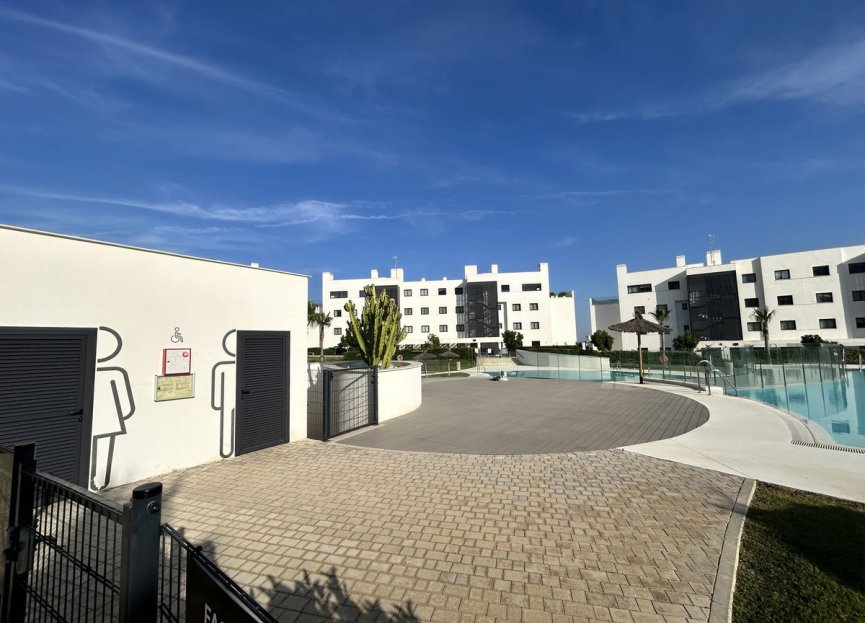 Resale - Apartment - Middle Floor Apartment - Fuengirola - Higueron