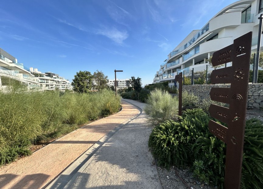 Resale - Apartment - Middle Floor Apartment - Fuengirola - Higueron