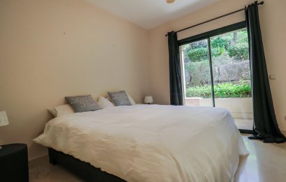 Resale - Apartment - Middle Floor Apartment - Benahavís - Benahavís Centro