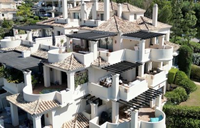 Resale - Apartment - Middle Floor Apartment - Benahavís - Benahavís Centro