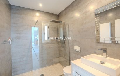 Reventa - House - Detached Villa - Benahavís - Benahavís Centro
