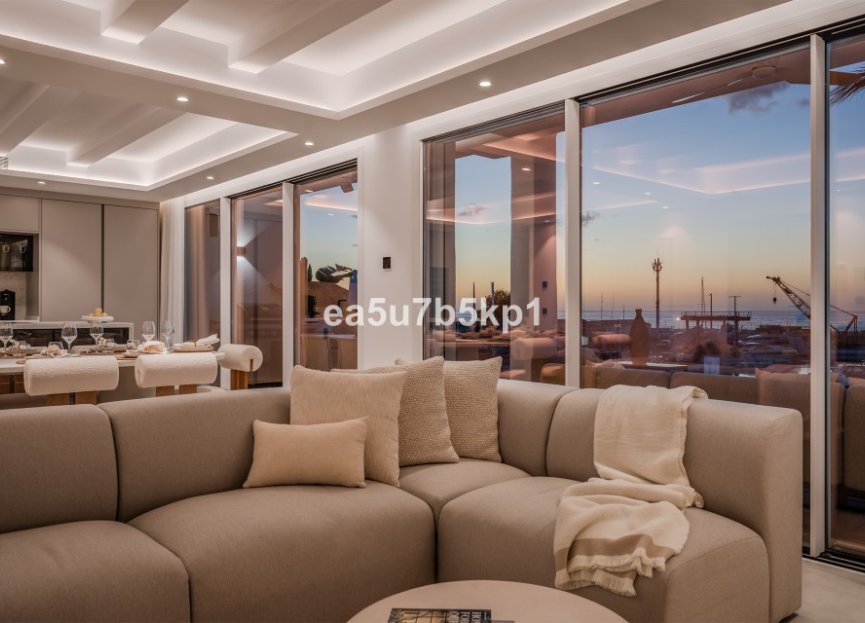 Resale - Apartment - Penthouse - Marbella - Puerto Banús