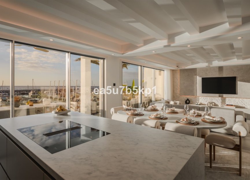 Resale - Apartment - Penthouse - Marbella - Puerto Banús