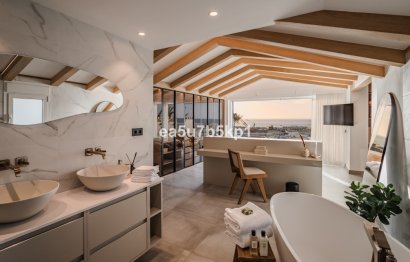 Resale - Apartment - Penthouse - Marbella - Puerto Banús