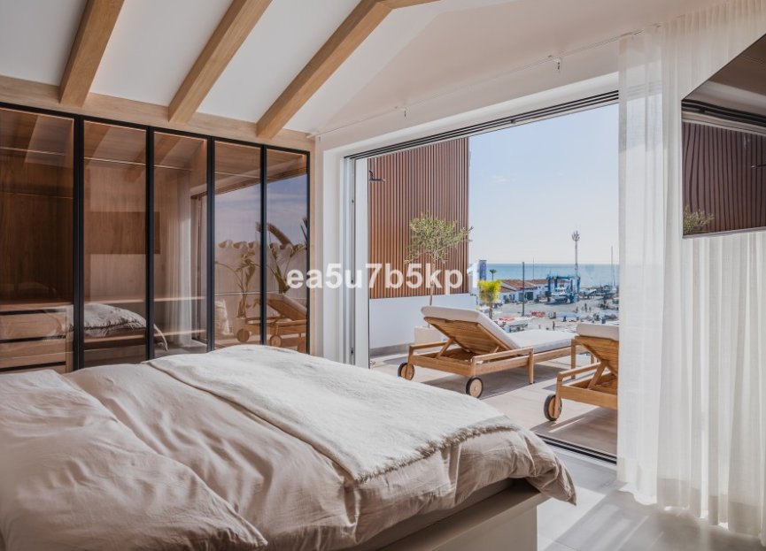 Resale - Apartment - Penthouse - Marbella - Puerto Banús