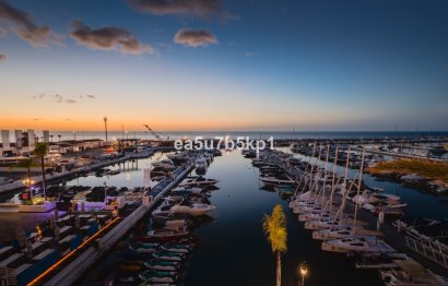 Resale - Apartment - Penthouse - Marbella - Puerto Banús