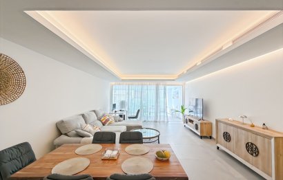 Resale - Apartment - Middle Floor Apartment - Estepona - Estepona Centro