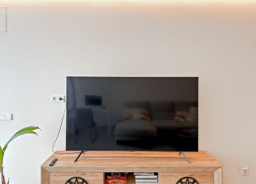 Resale - Apartment - Middle Floor Apartment - Estepona - Estepona Centro