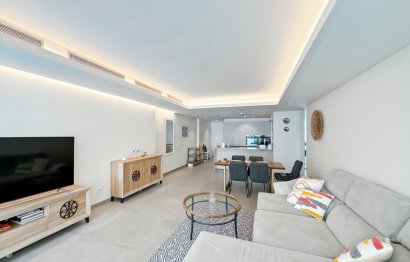 Resale - Apartment - Middle Floor Apartment - Estepona - Estepona Centro