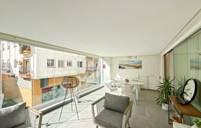 Resale - Apartment - Middle Floor Apartment - Estepona - Estepona Centro