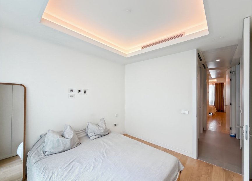 Resale - Apartment - Middle Floor Apartment - Estepona - Estepona Centro