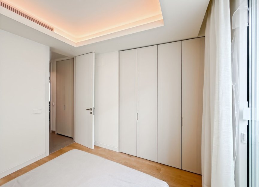 Resale - Apartment - Middle Floor Apartment - Estepona - Estepona Centro