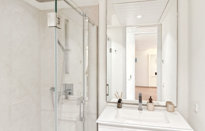 Resale - Apartment - Middle Floor Apartment - Estepona - Estepona Centro