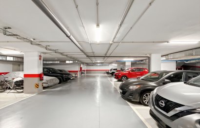 Resale - Apartment - Middle Floor Apartment - Estepona - Estepona Centro