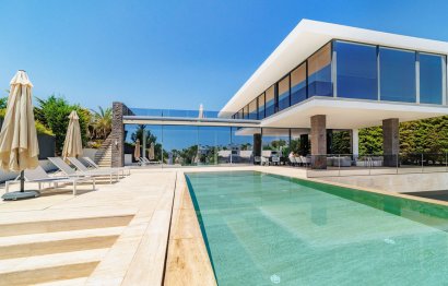 Resale - House - Detached Villa - Marbella - Nueva Andalucia