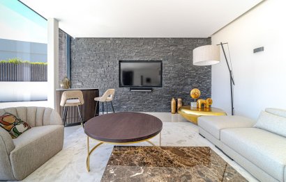 Resale - House - Detached Villa - Marbella - Nueva Andalucia