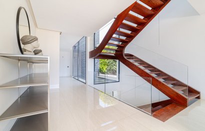 Resale - House - Detached Villa - Marbella - Nueva Andalucia