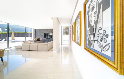 Resale - House - Detached Villa - Marbella - Nueva Andalucia