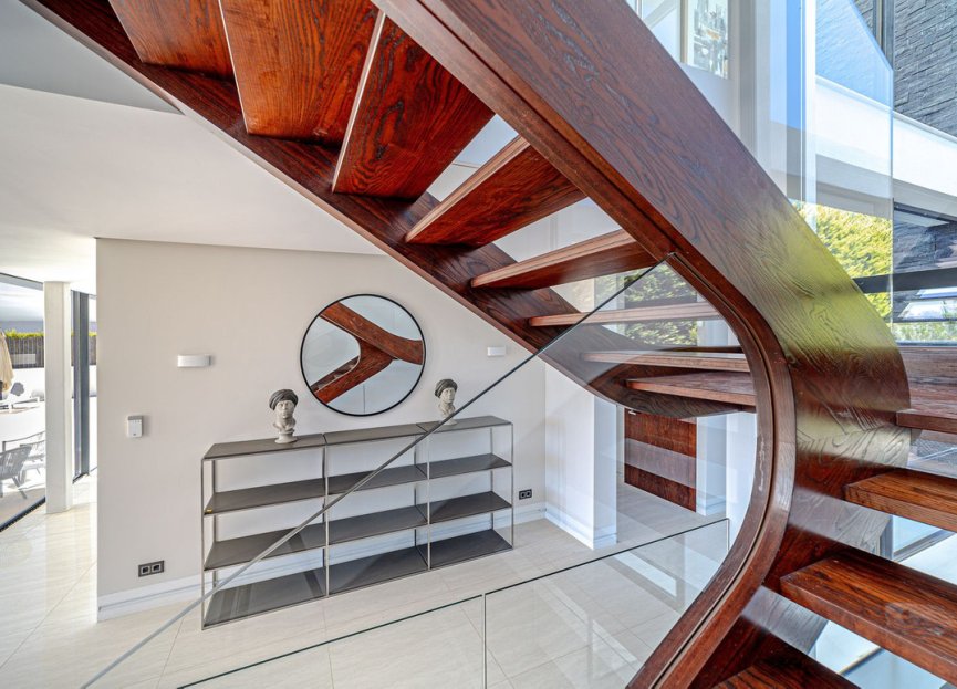 Resale - House - Detached Villa - Marbella - Nueva Andalucia