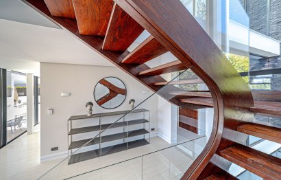 Resale - House - Detached Villa - Marbella - Nueva Andalucia