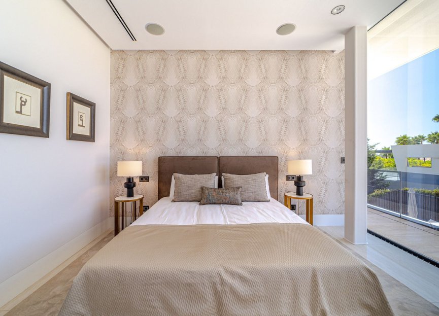 Resale - House - Detached Villa - Marbella - Nueva Andalucia