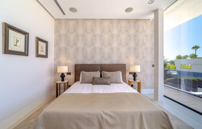 Resale - House - Detached Villa - Marbella - Nueva Andalucia