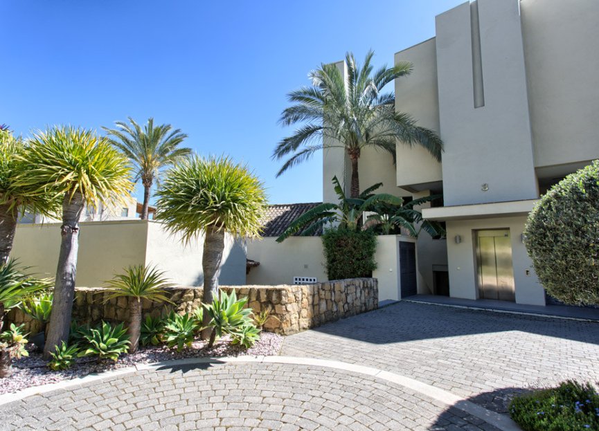 Resale - Ground floor apartment - Marbella - The Golden Mile