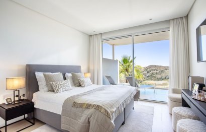 Resale - Apartment - Middle Floor Apartment - Benahavís - Benahavís Centro