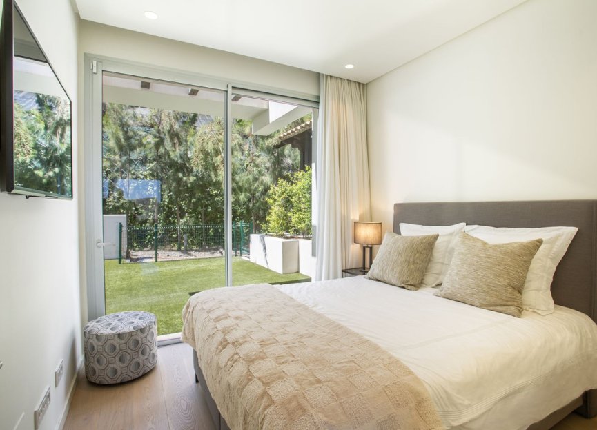 Resale - Apartment - Middle Floor Apartment - Benahavís - Benahavís Centro