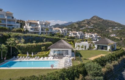 Resale - Apartment - Middle Floor Apartment - Benahavís - Benahavís Centro