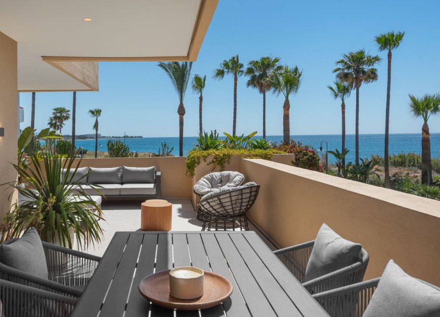 Resale - Apartment - Middle Floor Apartment - Estepona - Estepona Centro