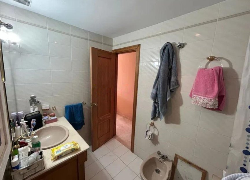 Resale - Apartment - Top Floor Apartment - Estepona - Estepona Centro