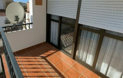 Resale - Apartment - Top Floor Apartment - Estepona - Estepona Centro