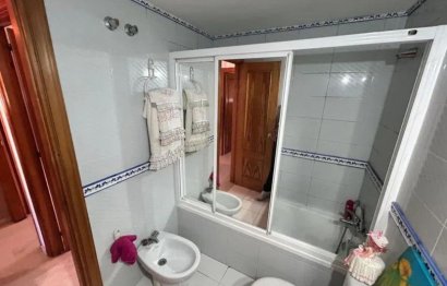 Resale - Apartment - Top Floor Apartment - Estepona - Estepona Centro