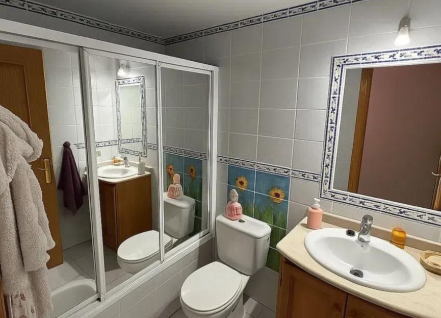 Resale - Apartment - Top Floor Apartment - Estepona - Estepona Centro