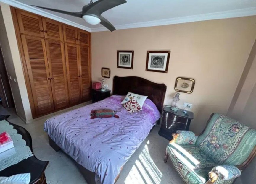 Resale - Apartment - Top Floor Apartment - Estepona - Estepona Centro