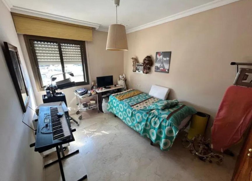 Resale - Apartment - Top Floor Apartment - Estepona - Estepona Centro