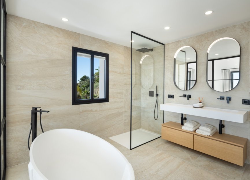 Resale - House - Detached Villa - Benahavís - La Quinta