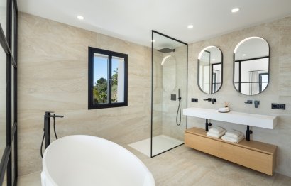 Resale - House - Detached Villa - Benahavís - La Quinta