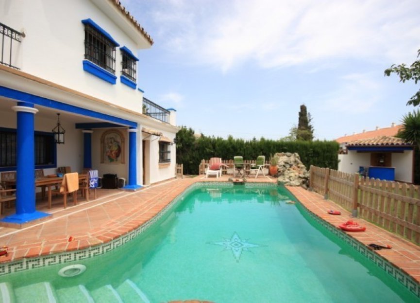 Resale - House - Detached Villa - Marbella - Marbella Centro