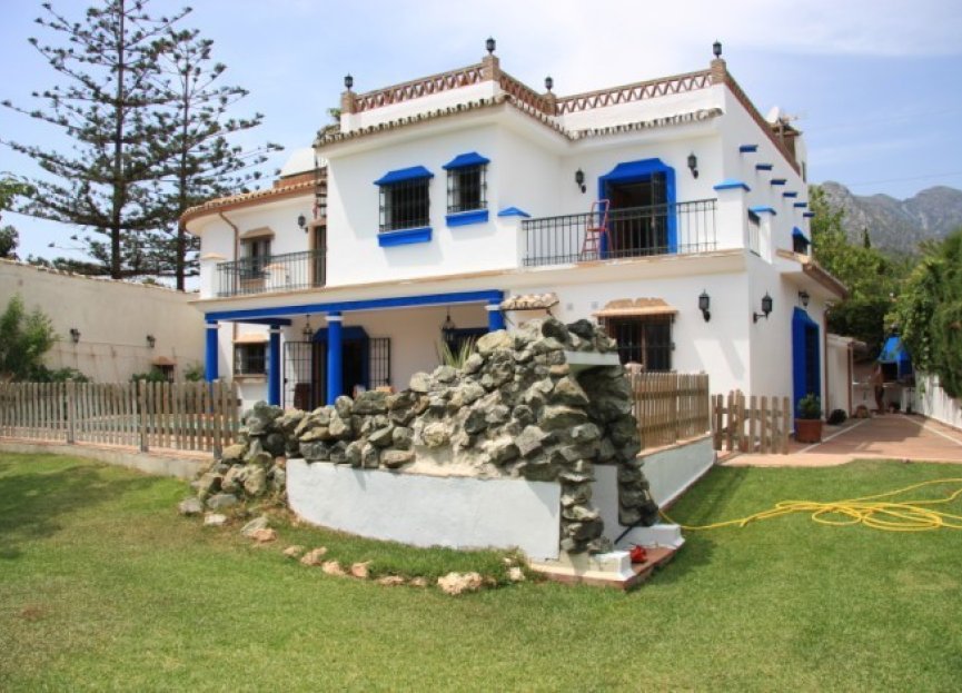 Resale - House - Detached Villa - Marbella - Marbella Centro