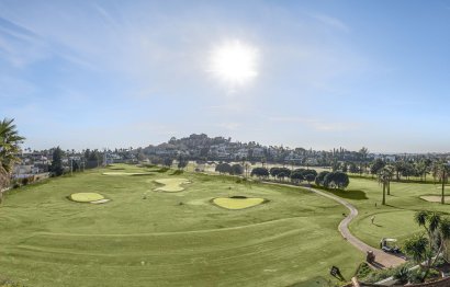 Reventa - House - Detached Villa - Marbella - Nueva Andalucia