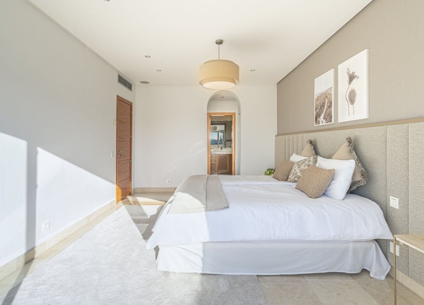 Reventa - House - Detached Villa - Marbella - Nueva Andalucia