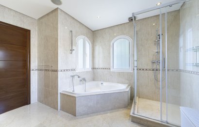 Reventa - House - Detached Villa - Marbella - Nueva Andalucia