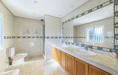 Reventa - House - Detached Villa - Marbella - Nueva Andalucia