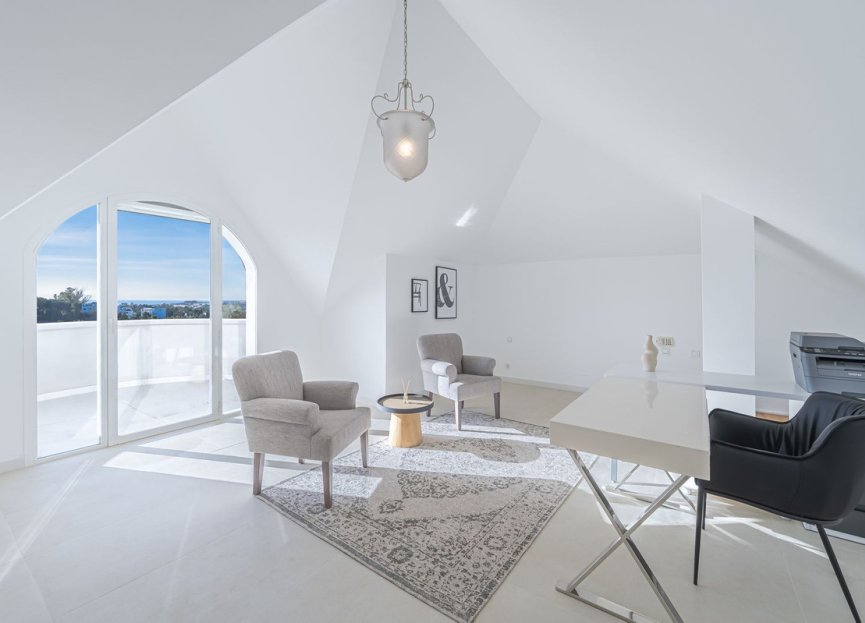 Reventa - House - Detached Villa - Marbella - Nueva Andalucia