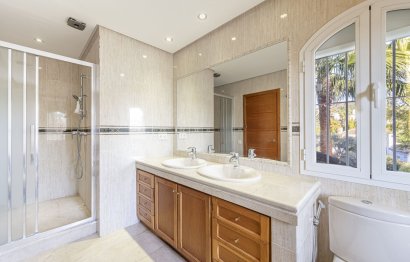 Reventa - House - Detached Villa - Marbella - Nueva Andalucia