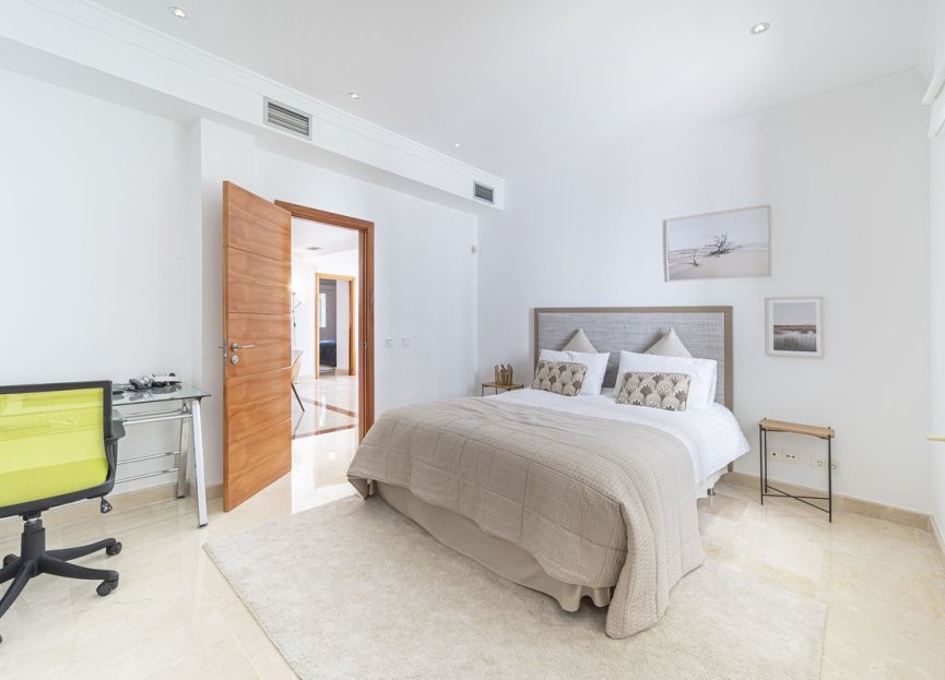 Reventa - House - Detached Villa - Marbella - Nueva Andalucia