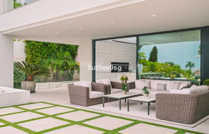 Resale - House - Detached Villa - Marbella - Nueva Andalucia