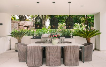 Resale - House - Detached Villa - Marbella - Nueva Andalucia